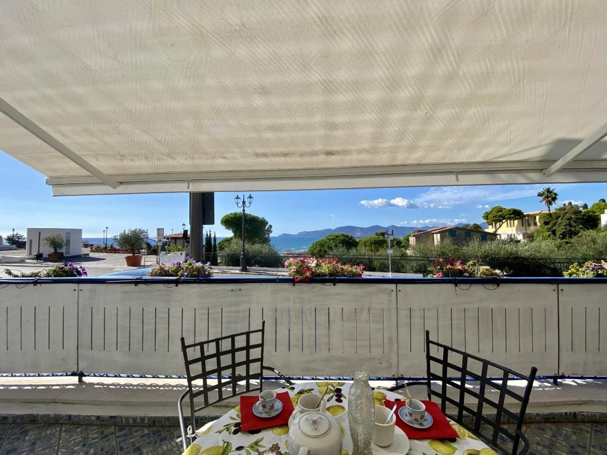 Holidaycasa Mike - Con Terrazzo Vista Mare Sperlonga Extérieur photo